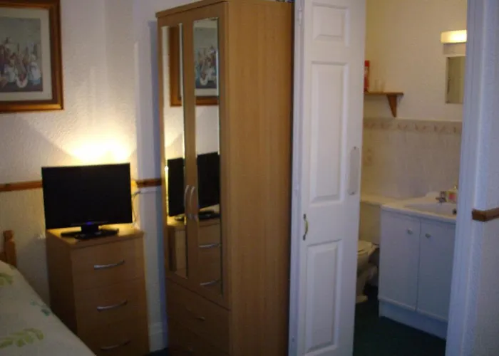 Sheridan 3* Scarborough