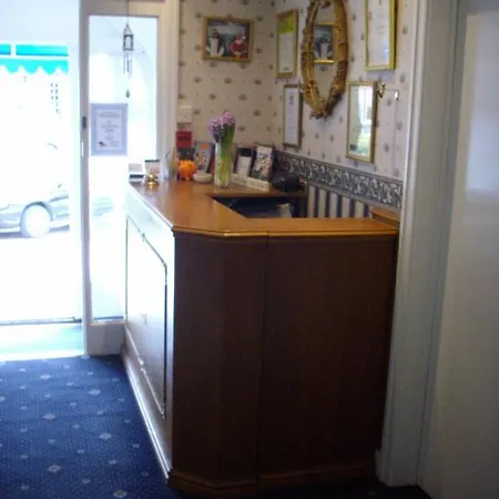 Sheridan بيت ضيافة سكرابورو