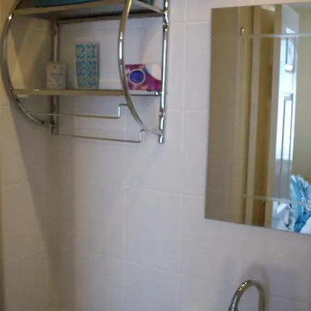 Sheridan 3* سكرابورو